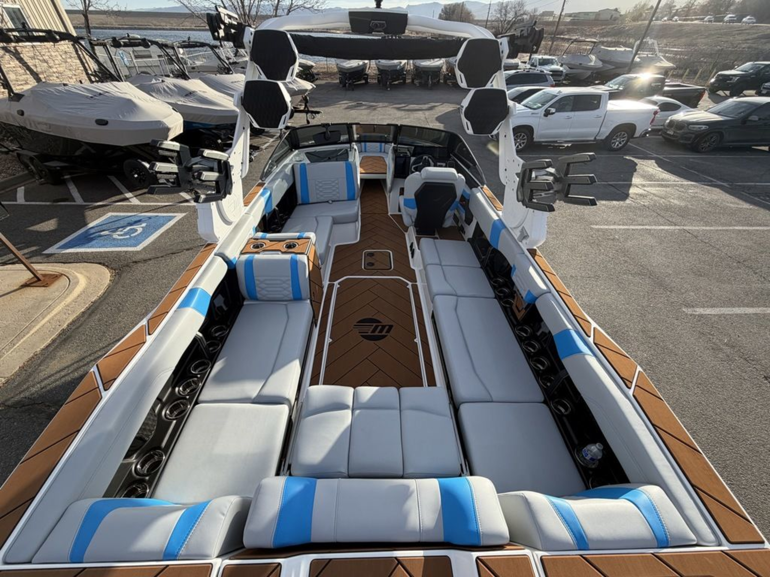 2026 Malibu Boats 26 LSV