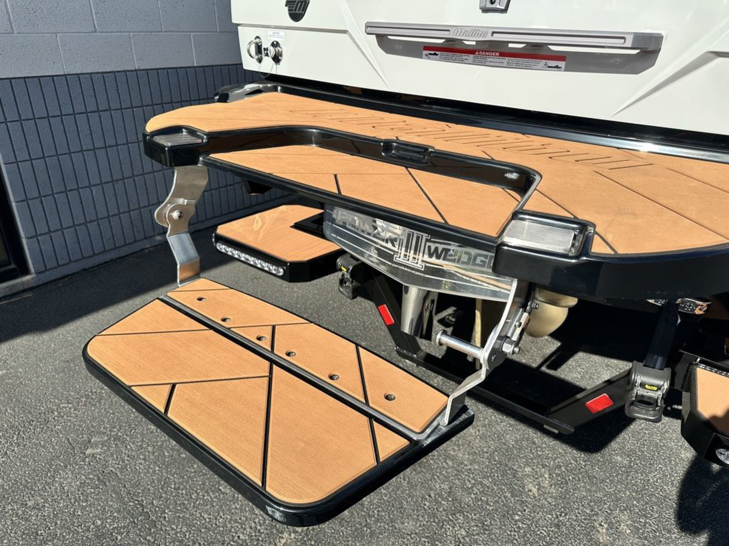 2026 Malibu Boats 23 LSV