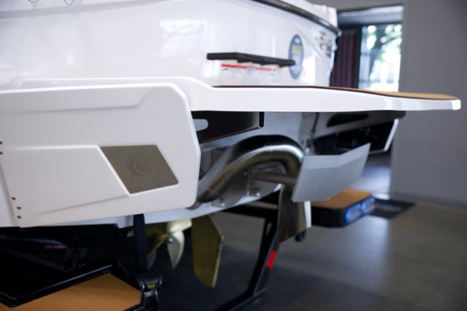 2026 Axis Wake Research T220