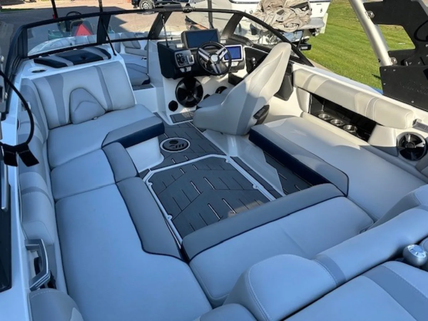 2017 Malibu Wakesetter 21 VLX