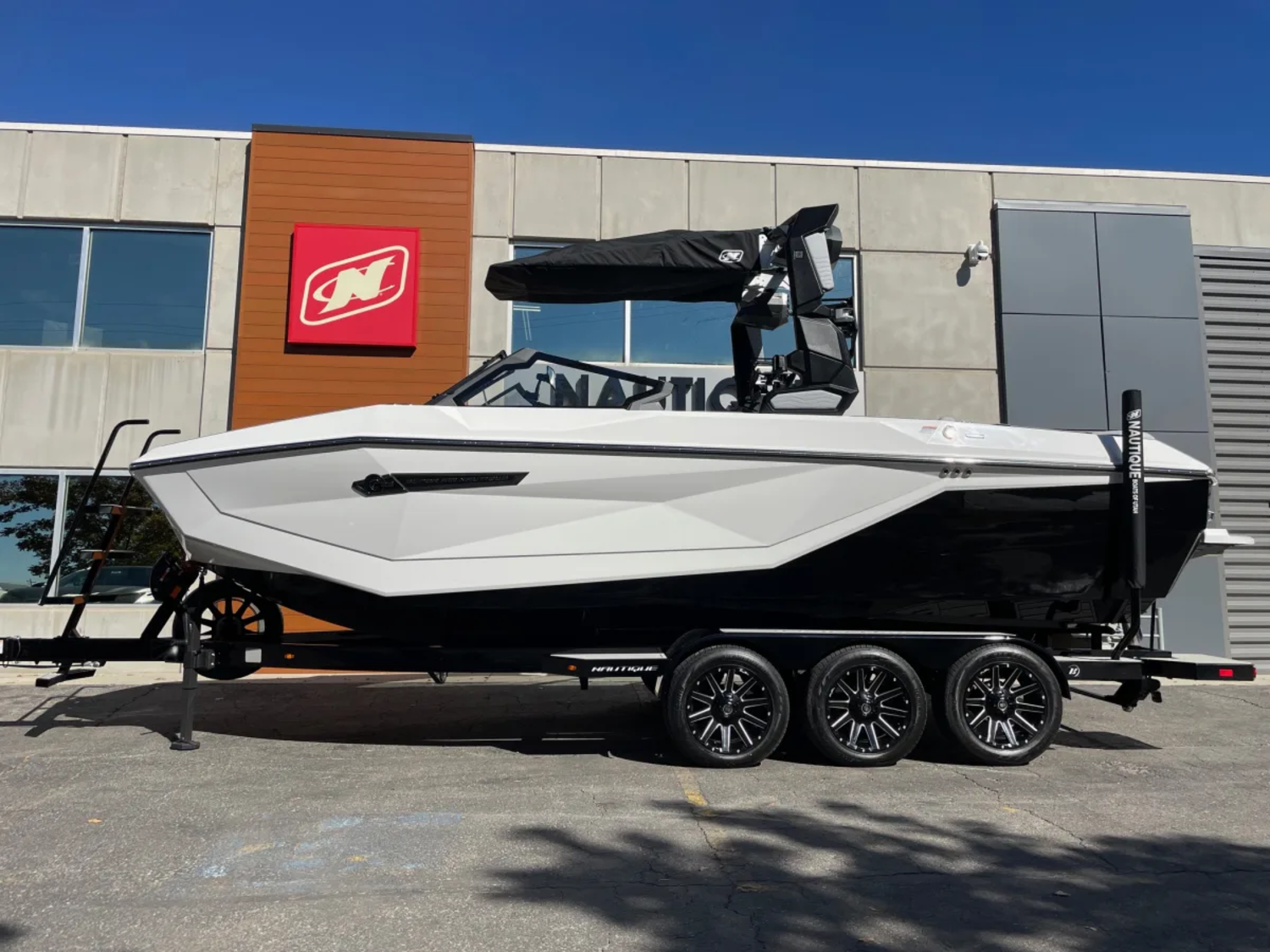 2026 NAUTIQUE G23 W/ZZ8S 630HP SUPERCHARGED POWER PLANT