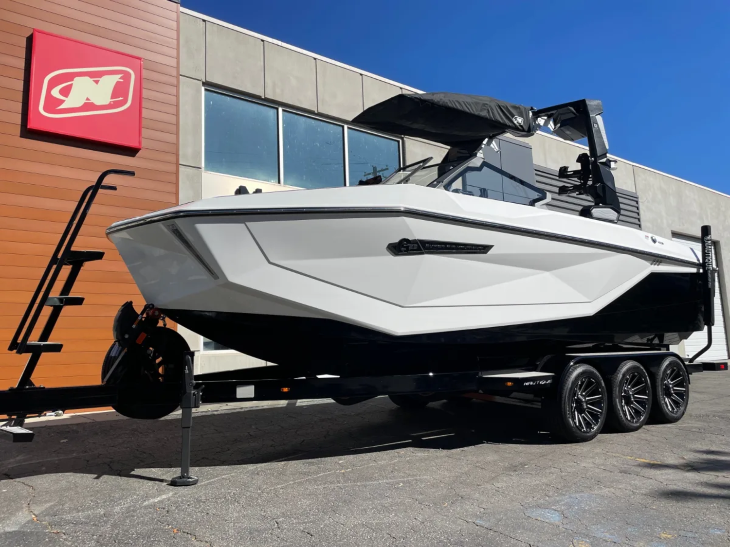 2026 NAUTIQUE G23 W/ZZ8S 630HP SUPERCHARGED POWER PLANT
