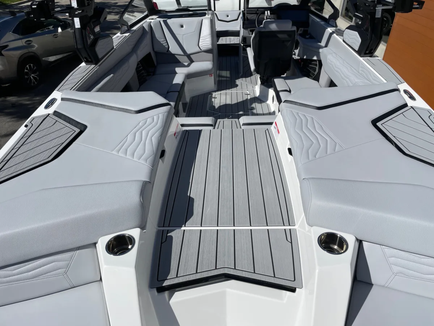 2026 NAUTIQUE G23 W/ZZ8S 630HP SUPERCHARGED POWER PLANT