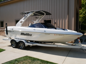 2017 Malibu Boats Wakesetter VTX for sale in Indianapolis, Indiana