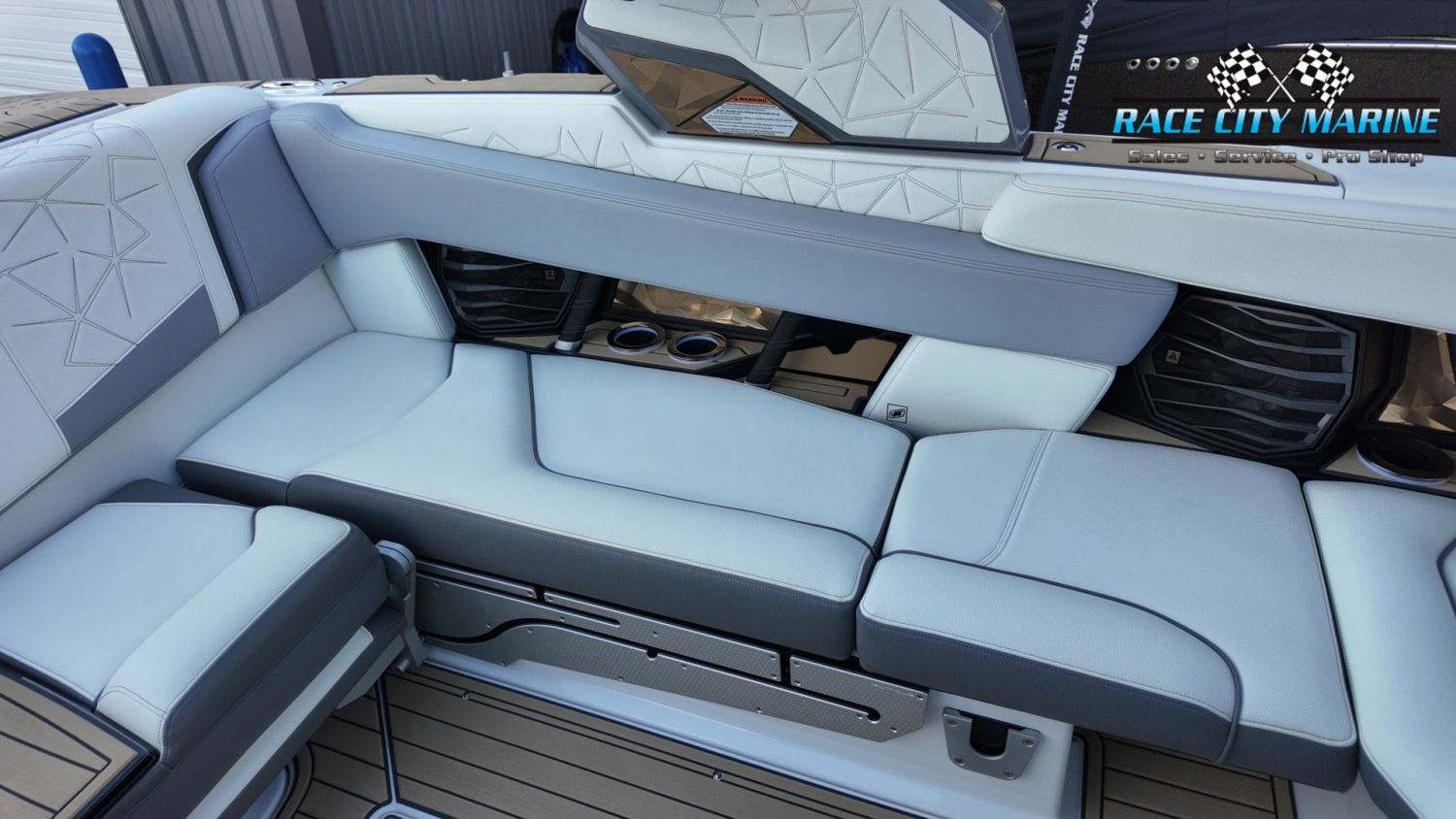 2021 Nautique Paragon 23