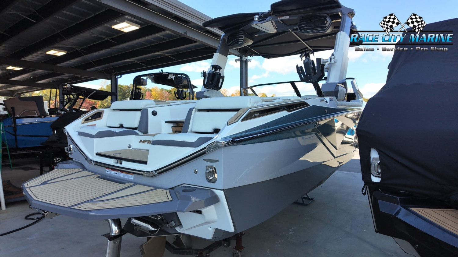2021 Nautique Paragon 23