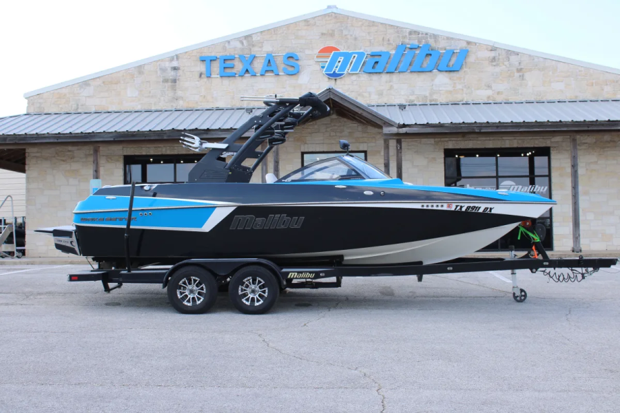 2017 Malibu Boats Wakesetter 22 MXZ for sale in Austin, Texas