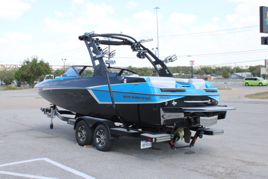 2017 Malibu Boats Wakesetter 22 MXZ for sale in Austin, Texas