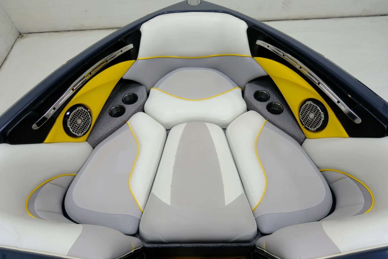 2011 Malibu Boats Wakesetter 23 LSV for sale in Indianapolis, Indiana