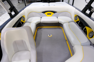 2011 Malibu Boats Wakesetter 23 LSV for sale in Indianapolis, Indiana