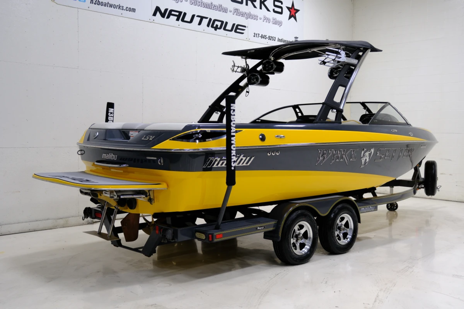 2011 Malibu Boats Wakesetter 23 LSV for sale in Indianapolis, Indiana