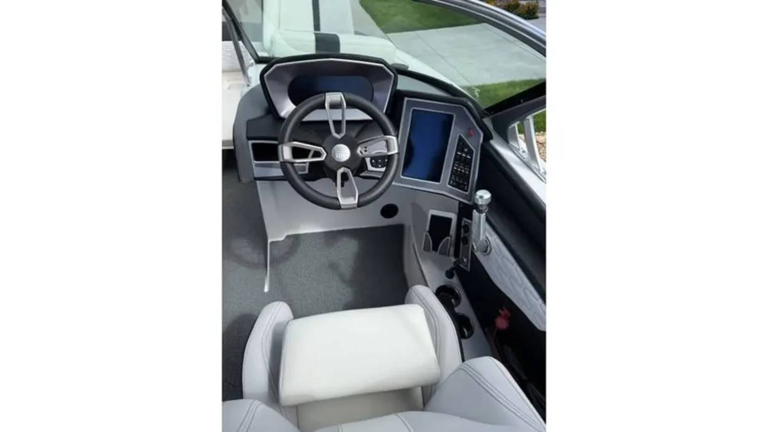 2021 MasterCraft x24