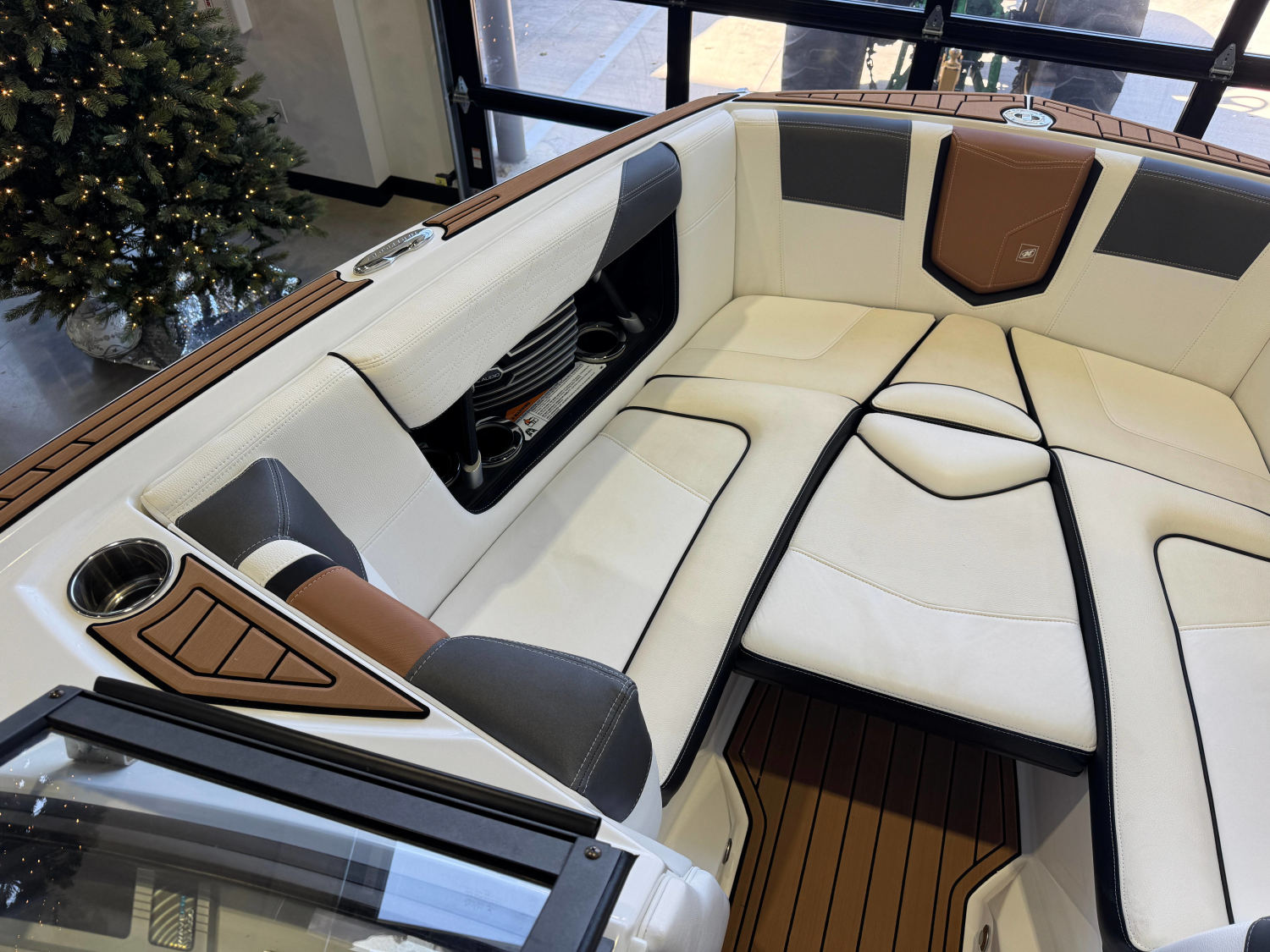 2018 Nautique Super Air Nautique G23