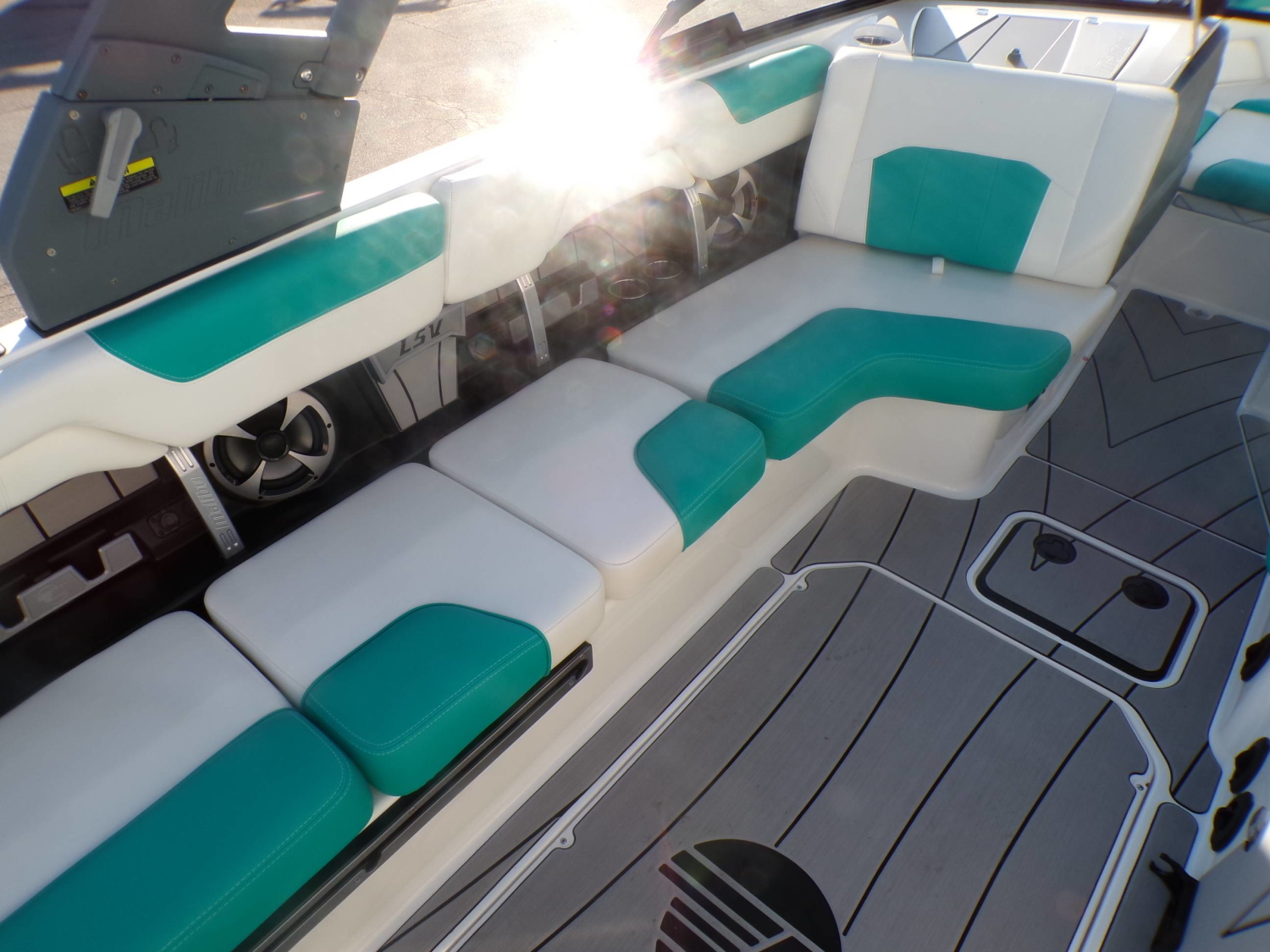 2020 Malibu Wakesetter 25LSV