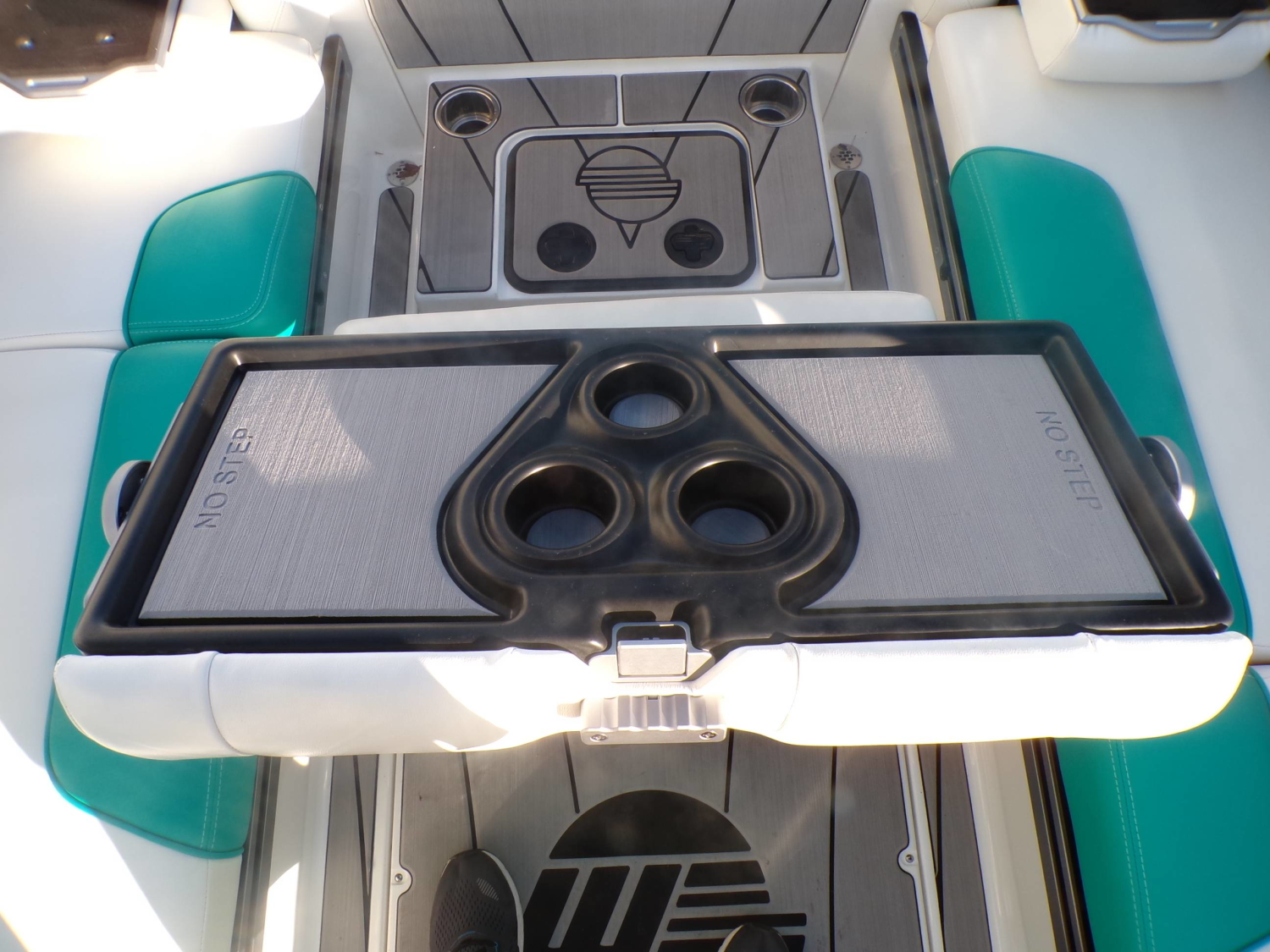 2020 Malibu Wakesetter 25LSV