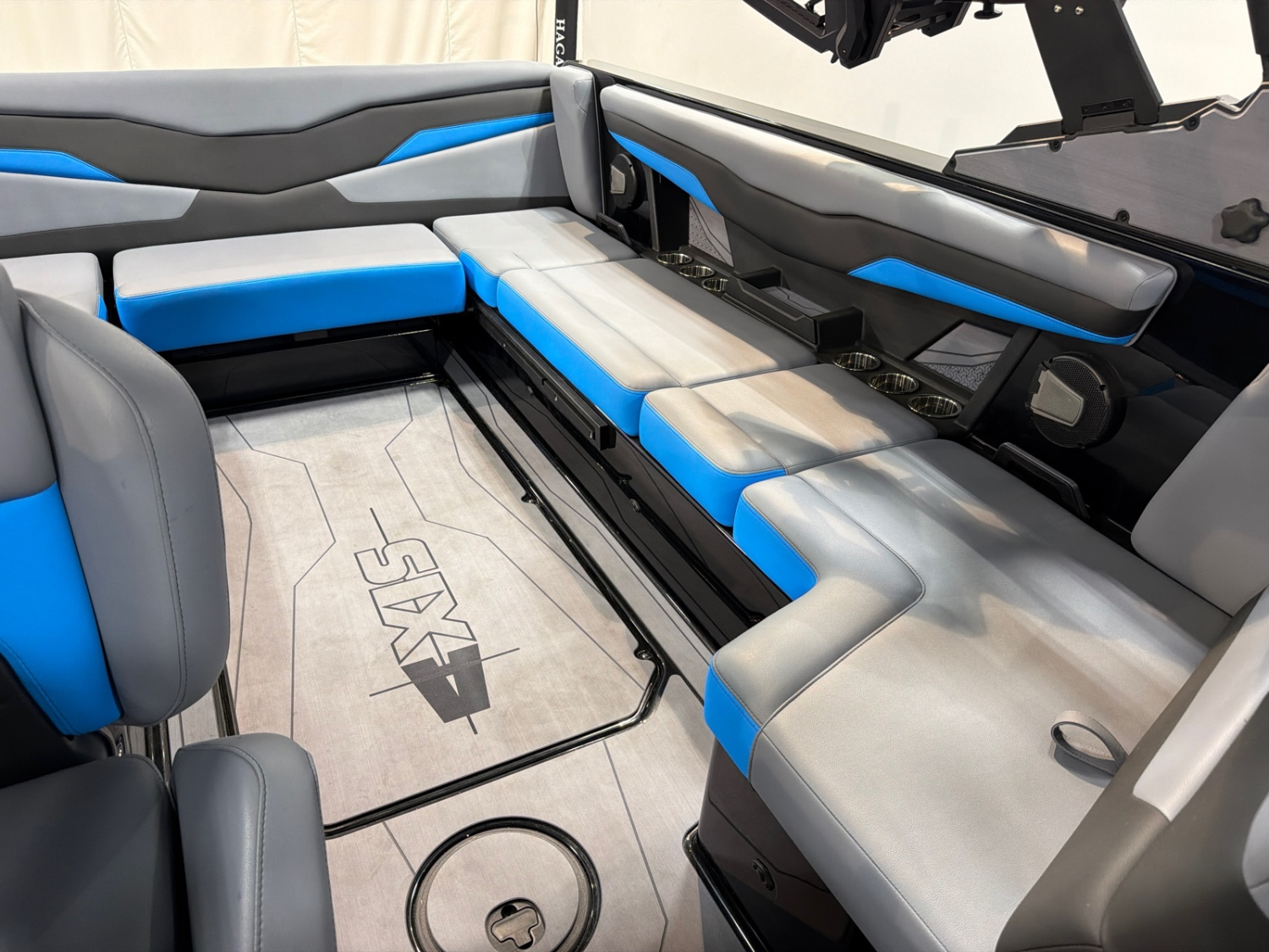 2026 Axis T235