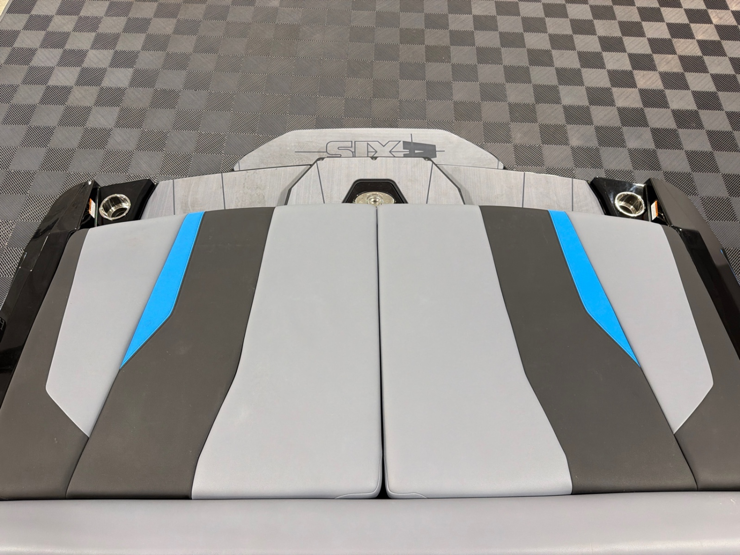 2026 Axis T235
