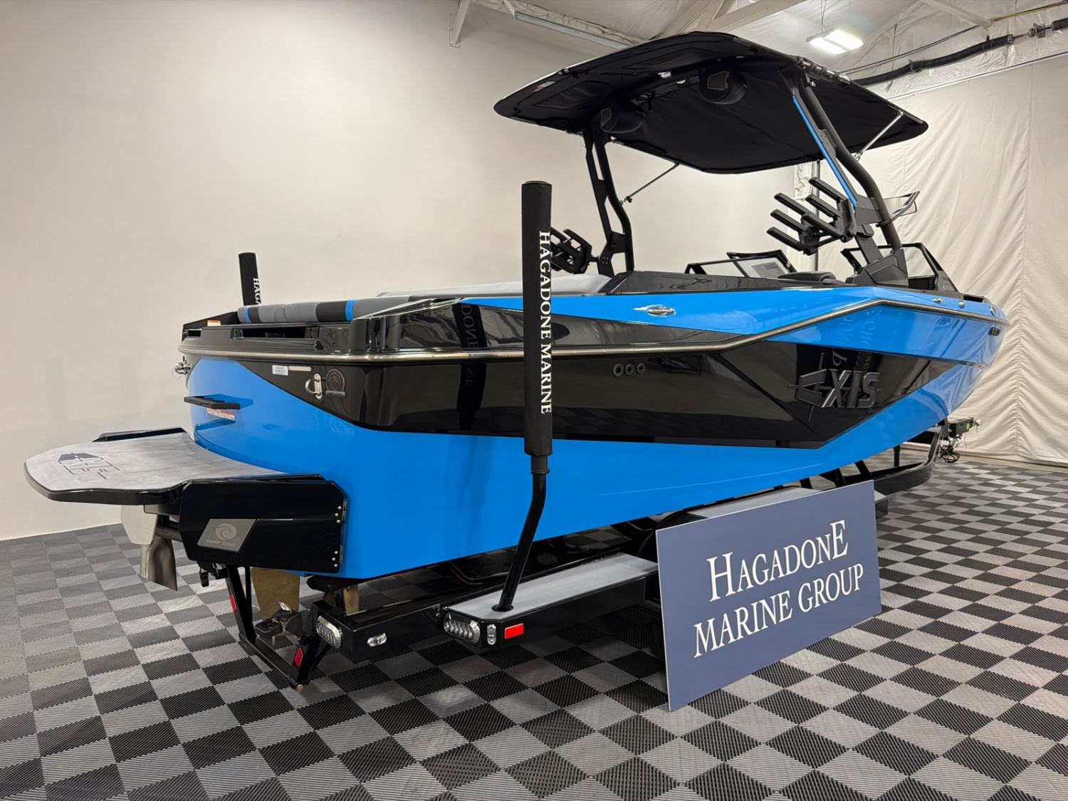 2026 Axis T235