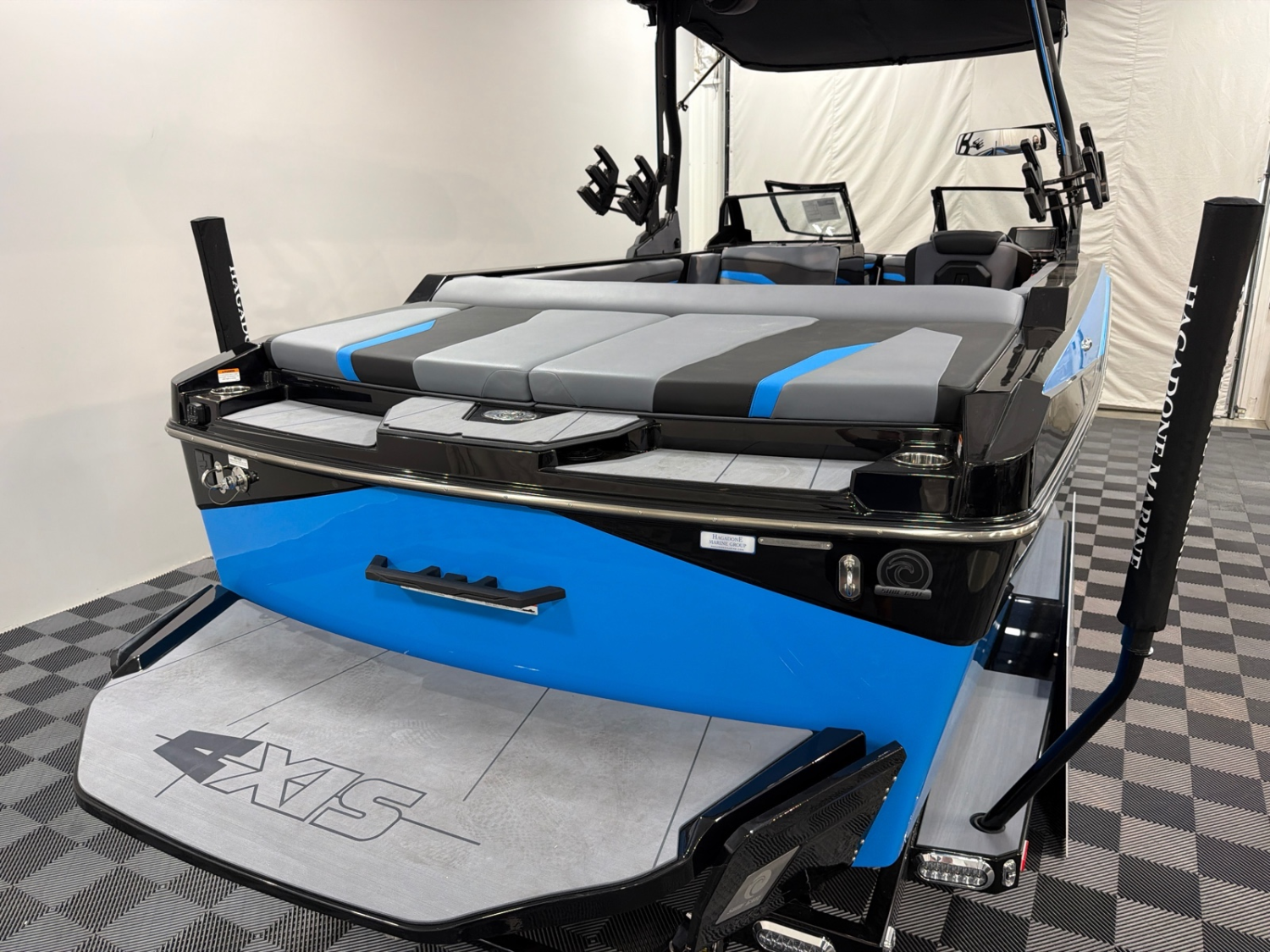 2026 Axis T235