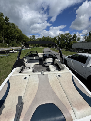 2006 Malibu Boats Wakesetter VLX for sale in , 