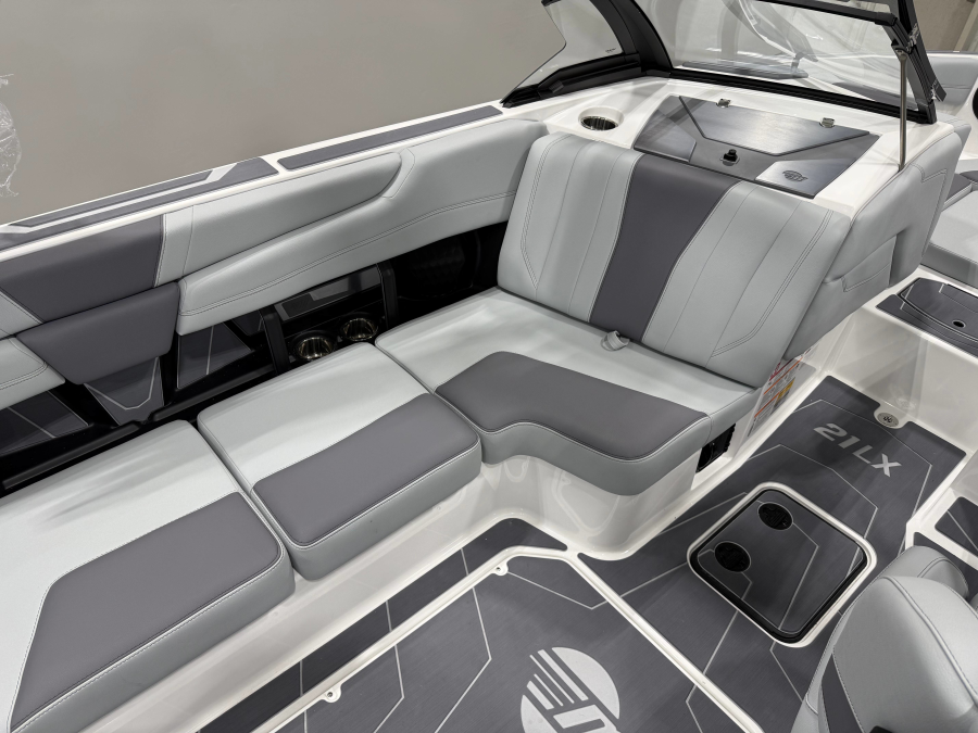 2026 Malibu Boats 21 LX for sale in Cincinnati, Ohio