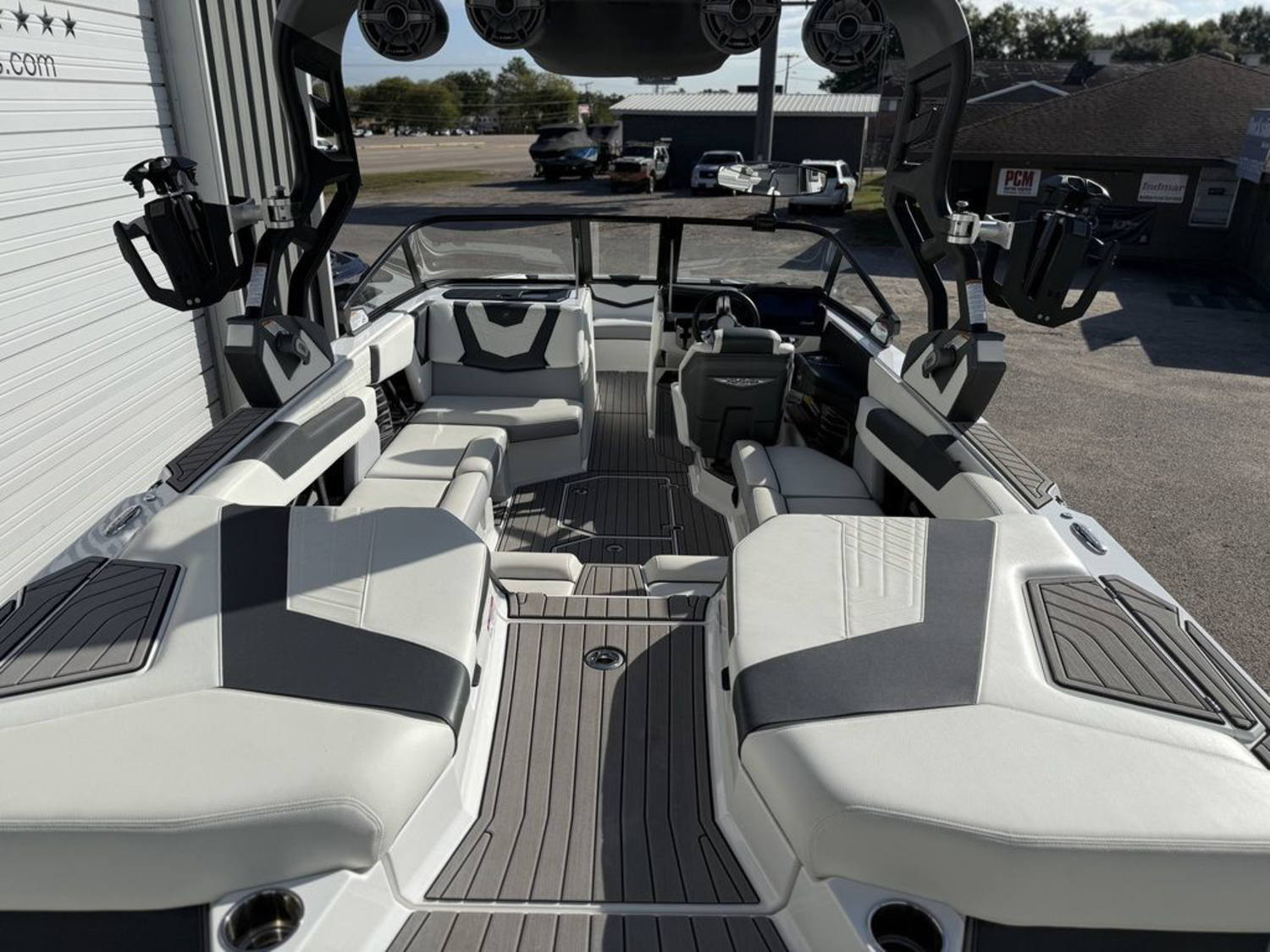 2021 Nautique Super Air Nautique G23
