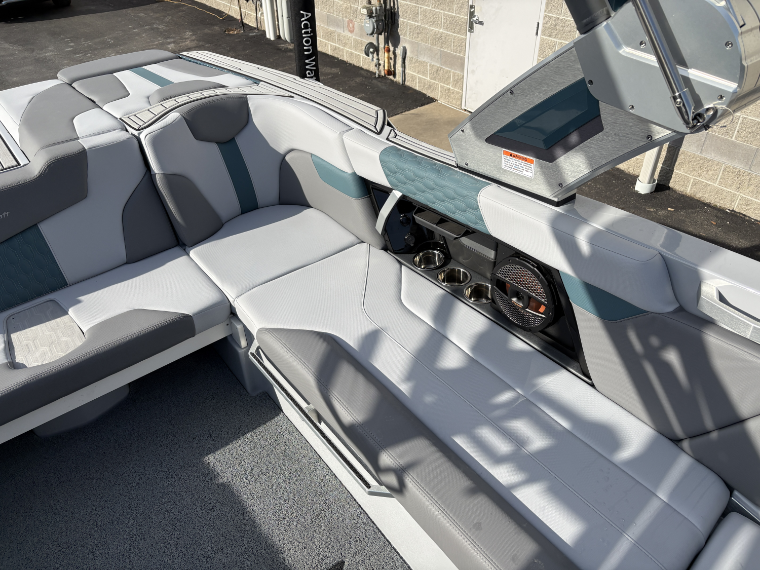 2025 MasterCraft XT22