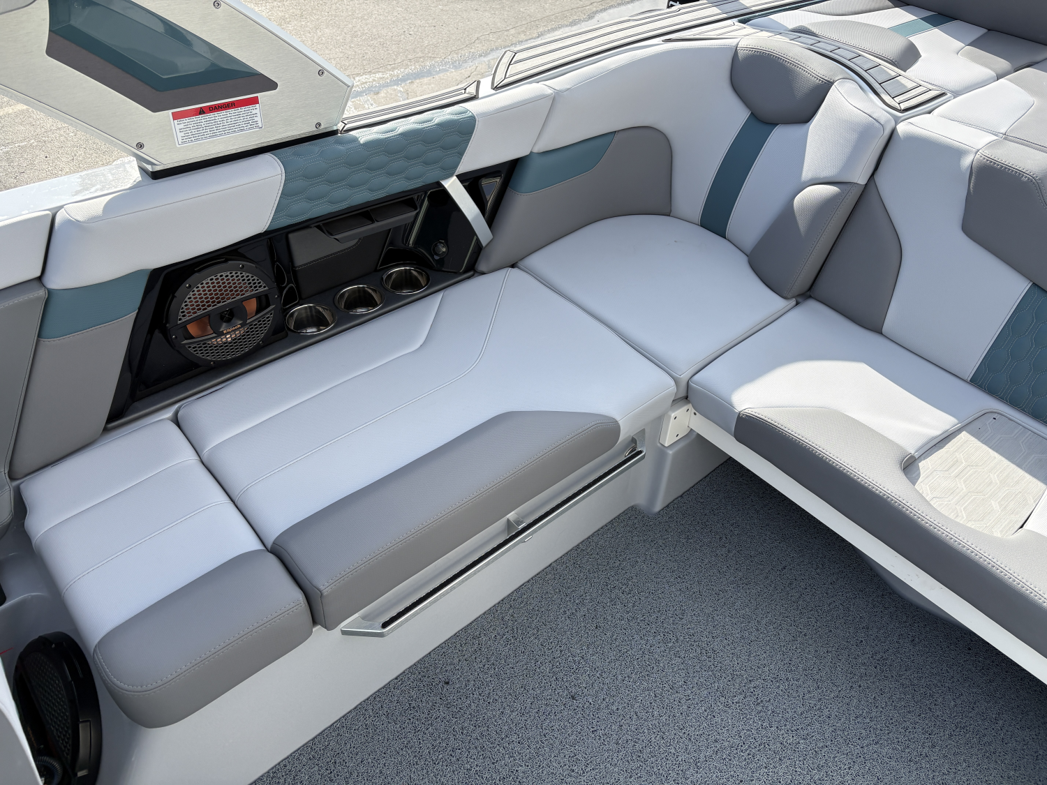 2025 MasterCraft XT22