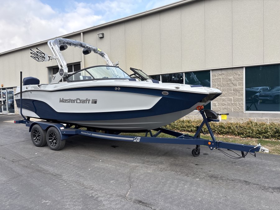 2026-mastercraft-xt22-114828-image2