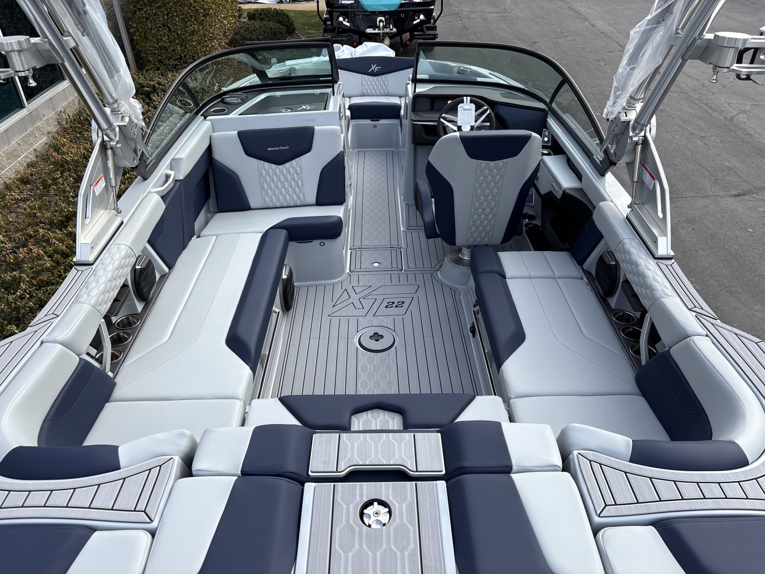 2026 MasterCraft XT22