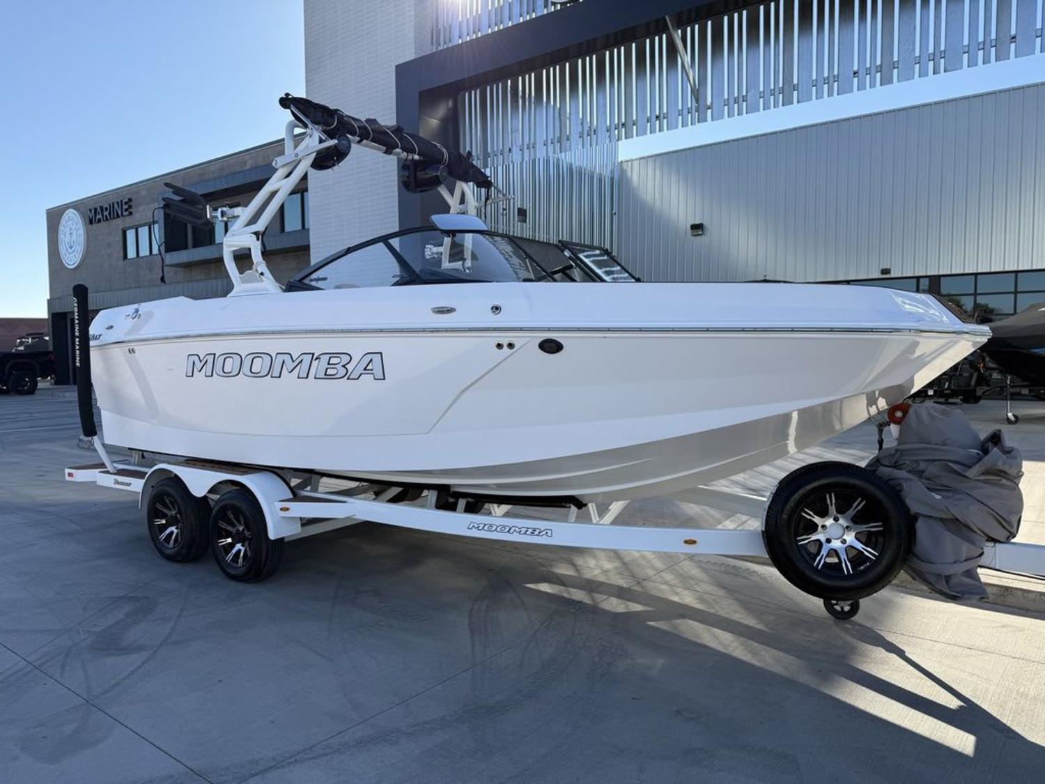 2023 MOOMBA Max