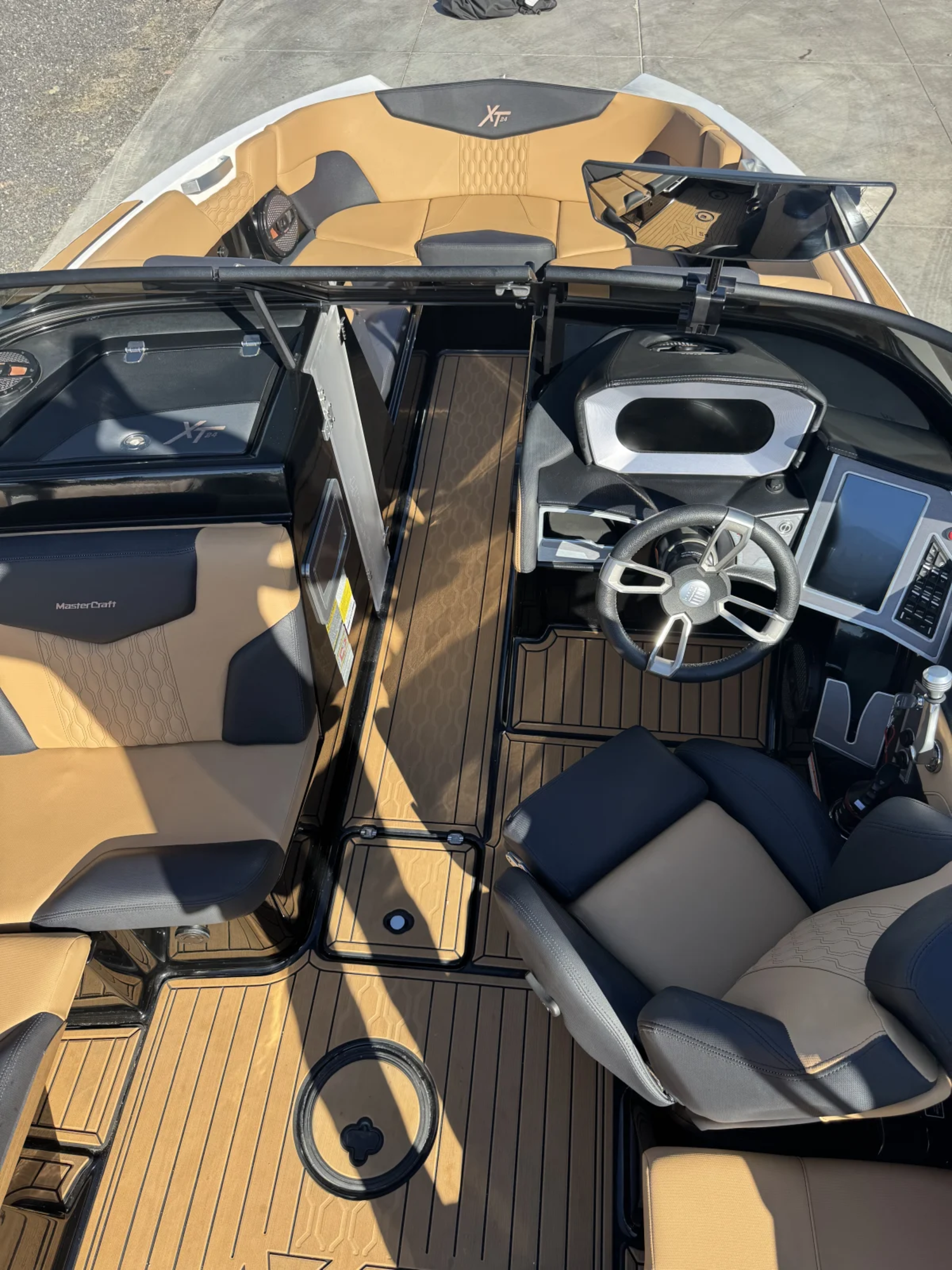 2023 Mastercraft XT 24