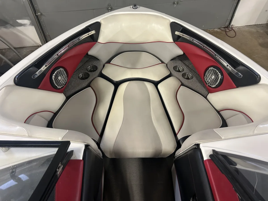 2011 Malibu Boats Wakesetter 23 LSV for sale in Valley, Nebraska