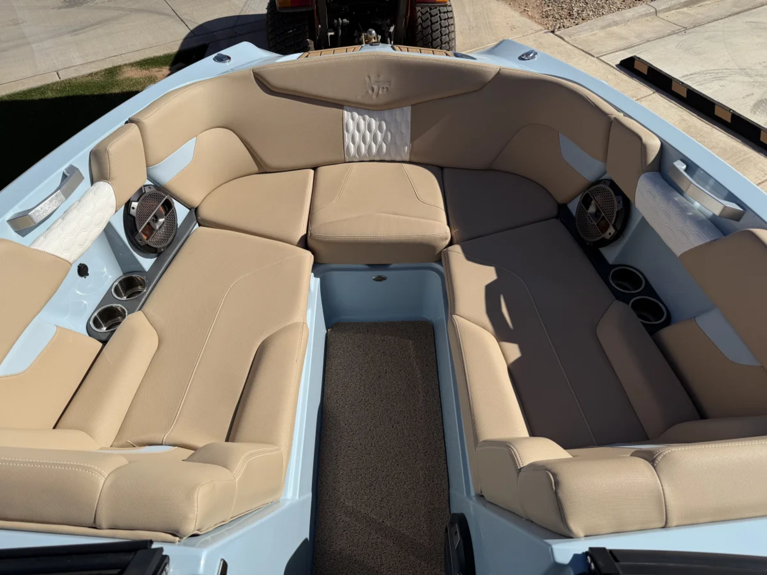 2022 MasterCraft XT24