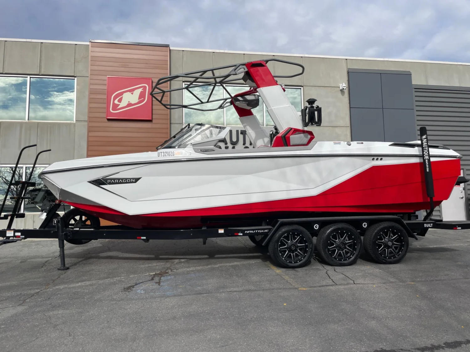 2023 NAUTIQUE G25 Paragon W/ZZ8 600HP SUPERCHARGED POWER PLANT.  162 HOURS