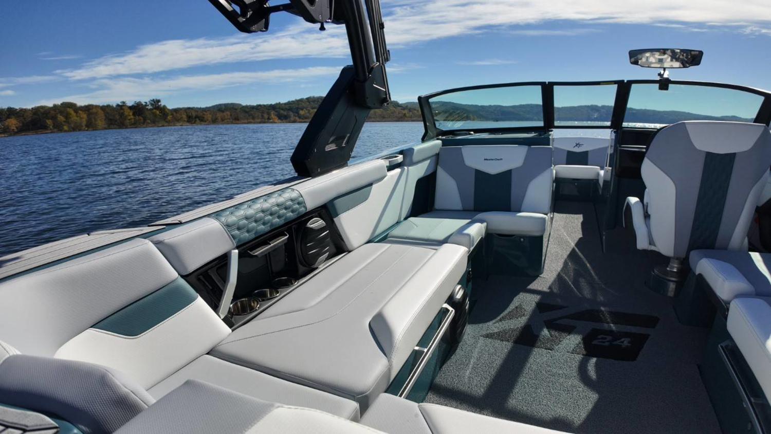 2026 Mastercraft XT24