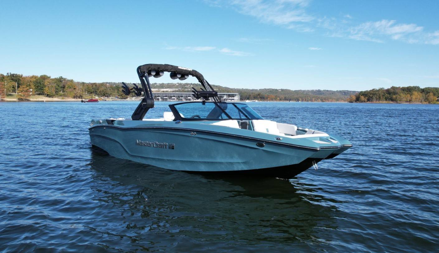 2026 Mastercraft XT24