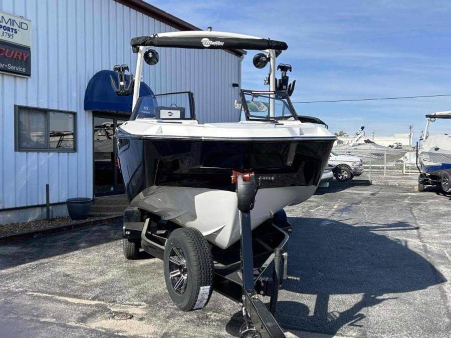2024 Malibu Boats M220 for sale in Osage Beach, Missouri