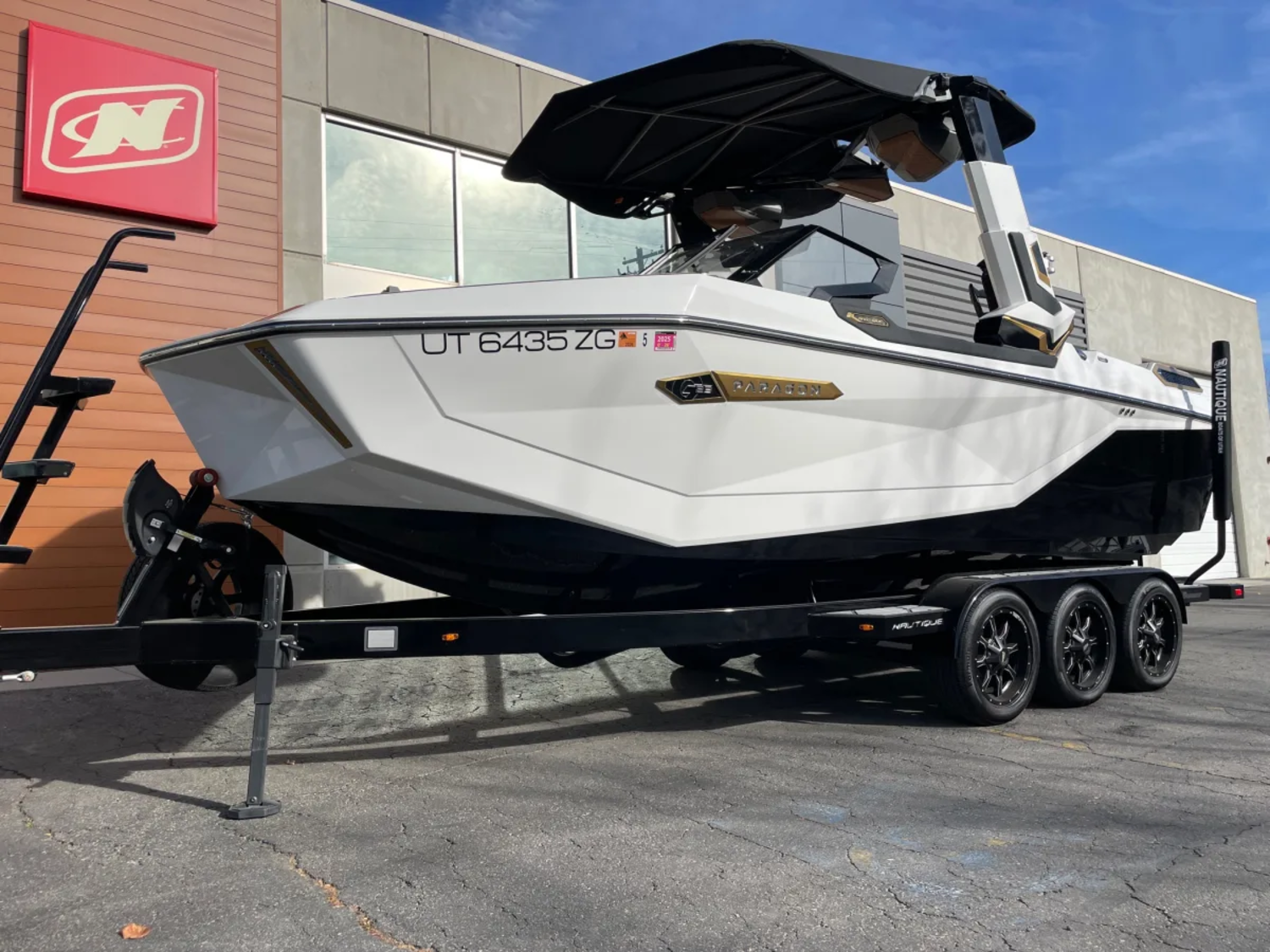 2024 NAUTIQUE G23 PARAGON.  ONLY 47 HOURS.