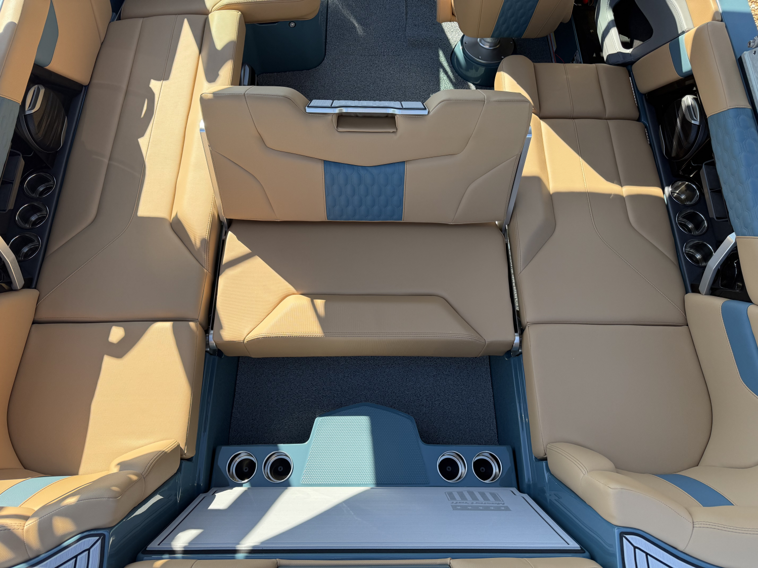 2026 MasterCraft XT22