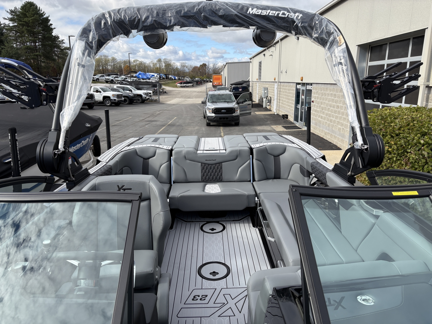 2026 MasterCraft XT23