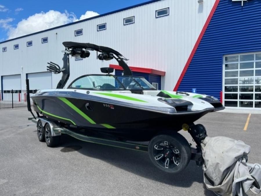 2015 Centurion Boats FS/FX 44 for sale in Nampa, Idaho