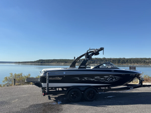 2006 Malibu Boats Wakesetter VLX for sale in Belton, Texas