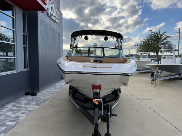 2026-mastercraft-nxt24-114033-image8