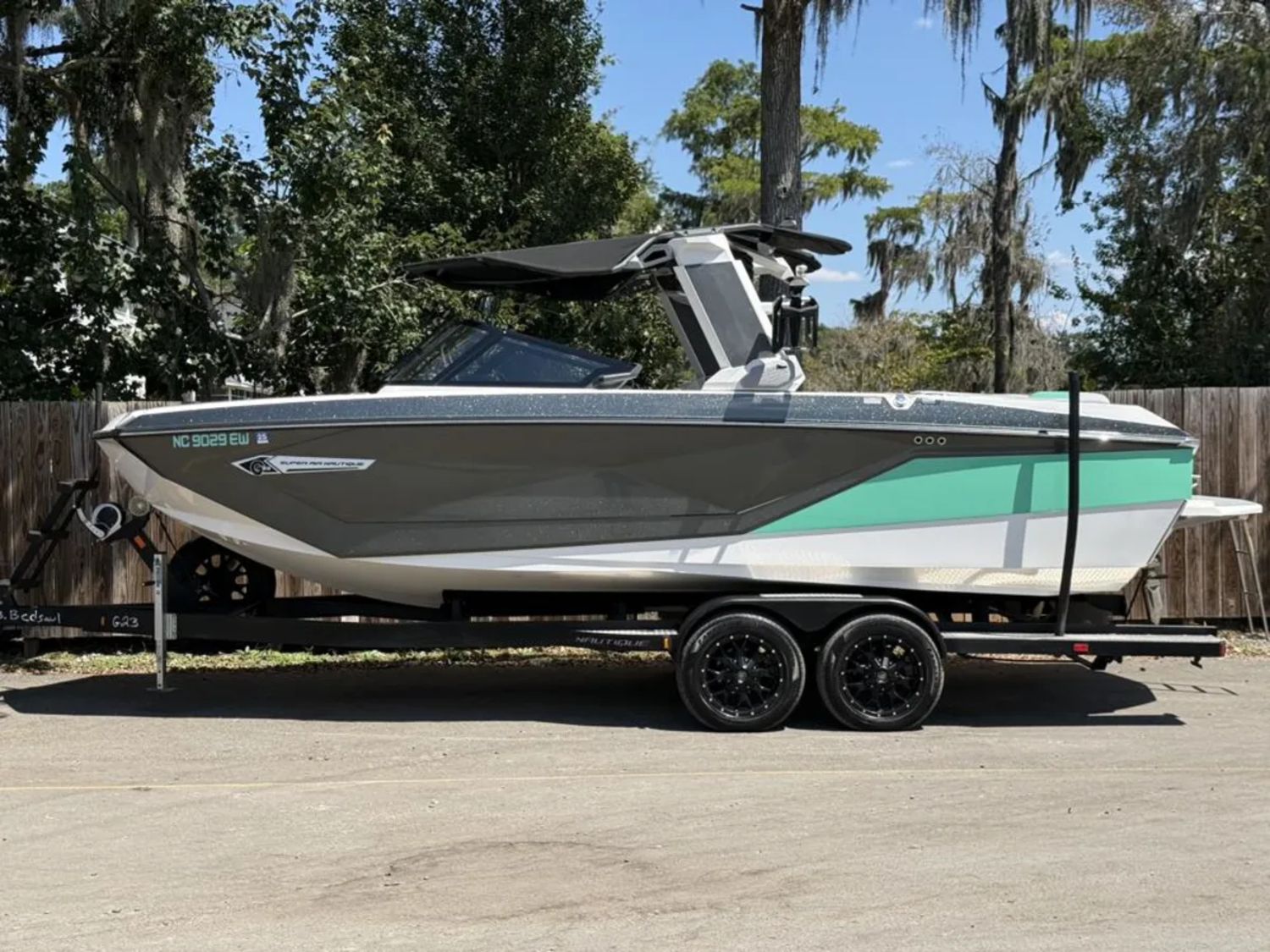 2022 Nautique G23