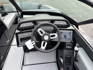 2026-mastercraft-nxt23-115469-image10