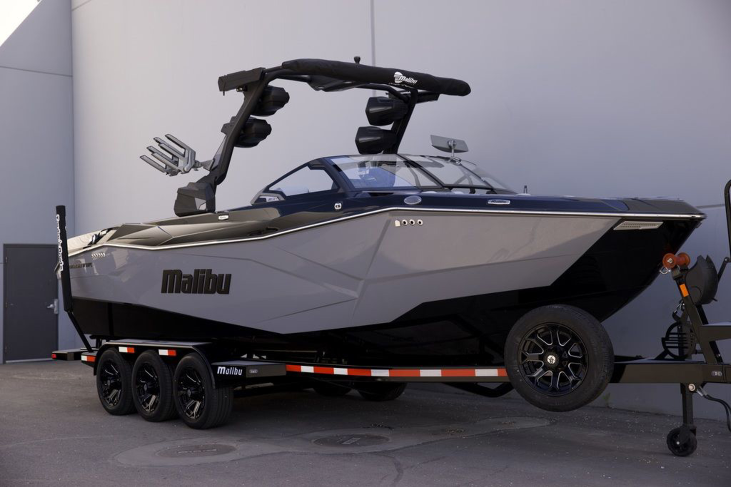 2026 Malibu Boats 26 LSV