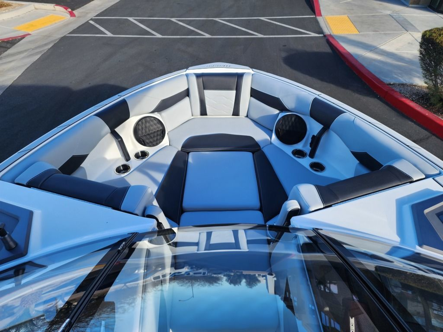 2026 Malibu Boats 23 LSV