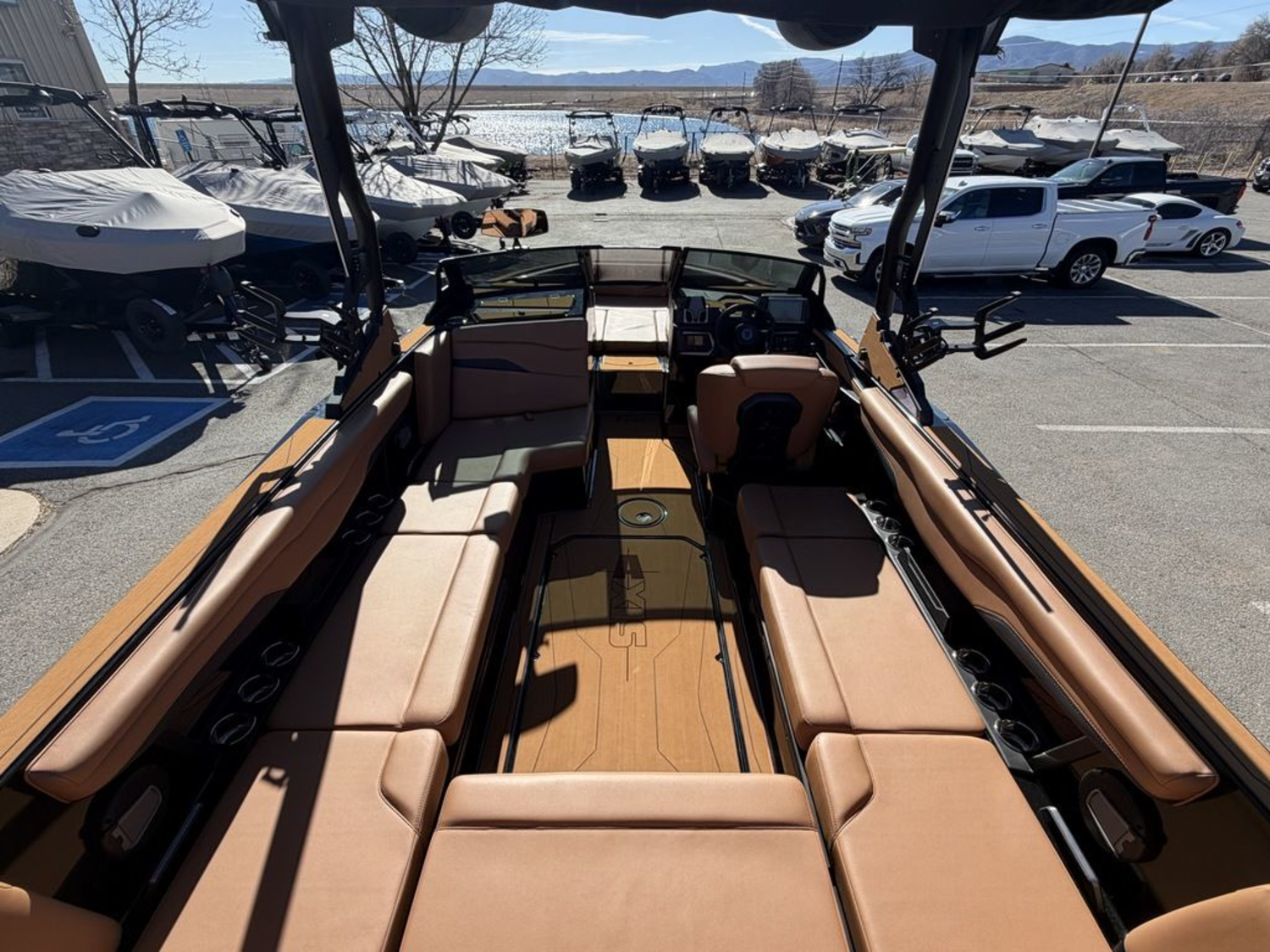 2026 Axis Wake Research T235