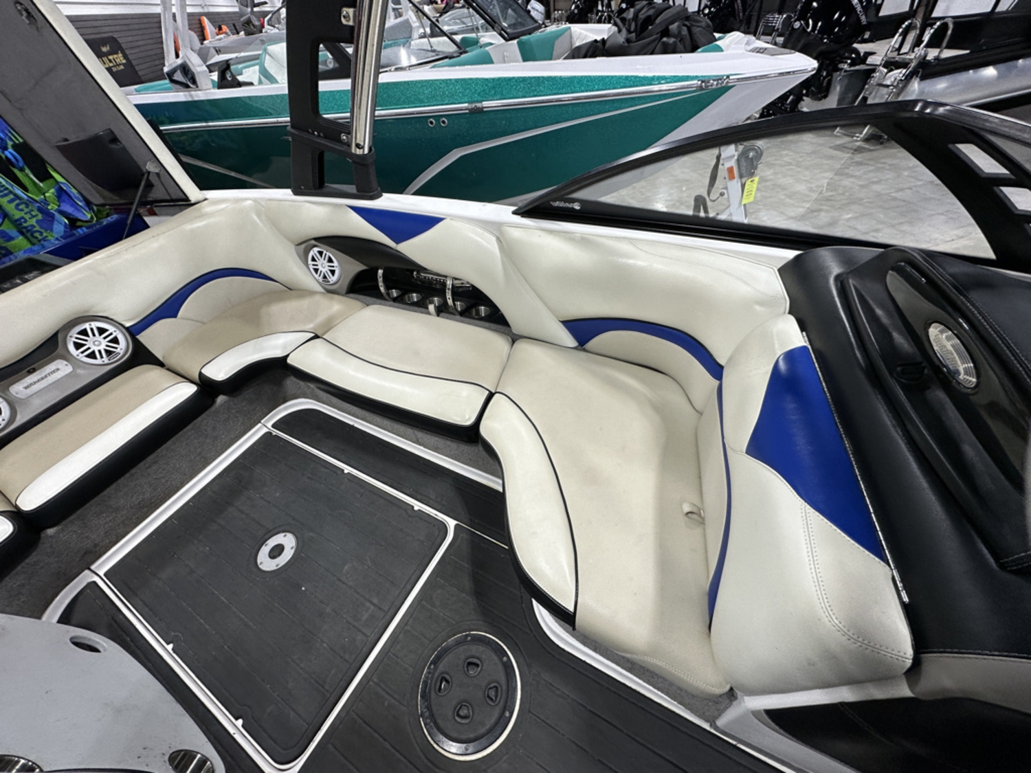 2011 Malibu Boats Wakesetter for sale in Mauston, Wisconsin